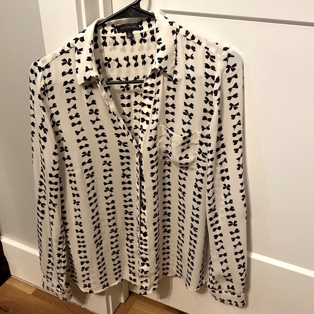 Women’s dress shirt